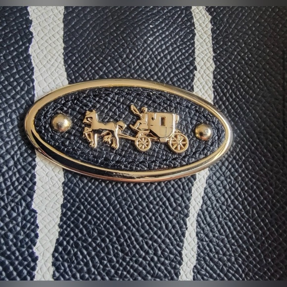 Coach Zebra Print Oversized Tote In Black & White Leather #33915 - Picture 3 of 11